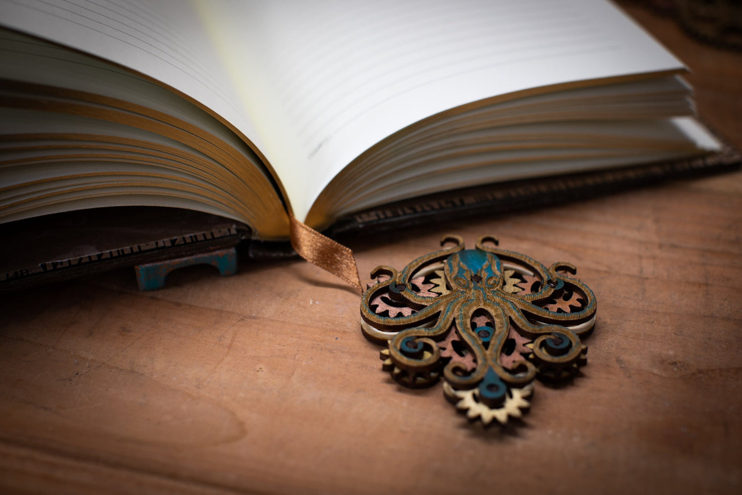 Kinetic Octopus Pendant with Moving Gears. Steampunk inspired. Lord and Lady Towers