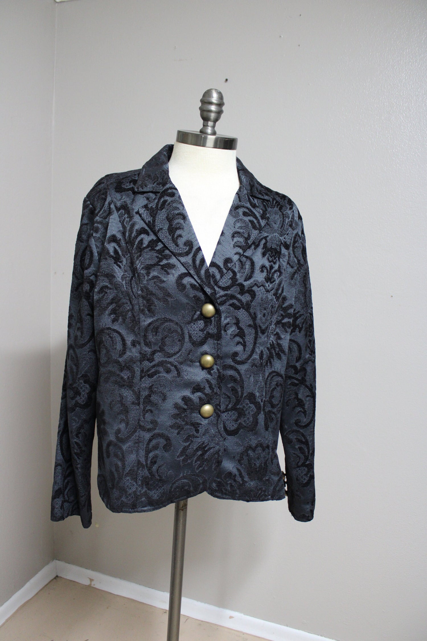 Distressed Gothic Vampire Pirate Brocade Jacket Size L /XL Lord and Lady Towers