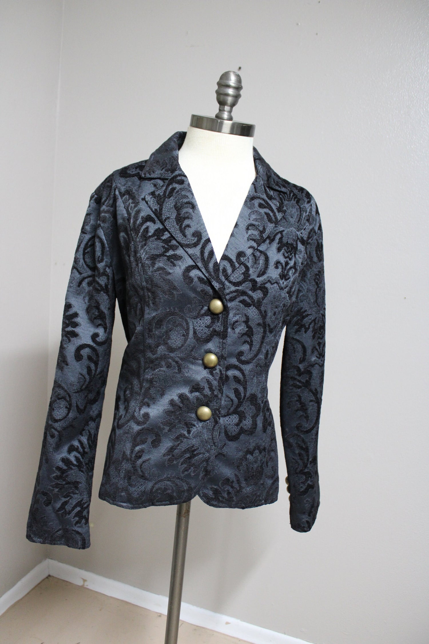 Distressed Gothic Vampire Pirate Brocade Jacket Size L /XL Lord and Lady Towers